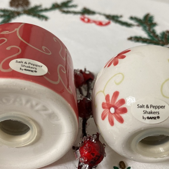 RARE!!!Salt and Pepper Shakers by Ganz - Picture 8 of 8